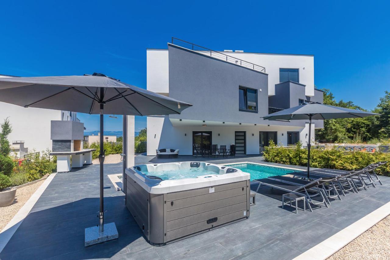 Luxury Apartment Noa ニヴィーチェ エクステリア 写真
