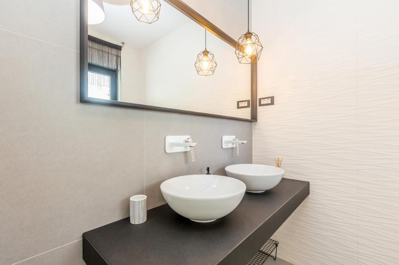 Luxury Apartment Noa ニヴィーチェ エクステリア 写真